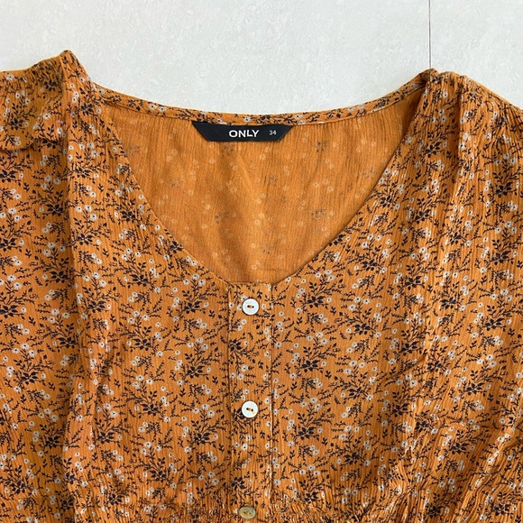 ONLY Women’s V Neck Printed Top - S - Picture 13 of 17